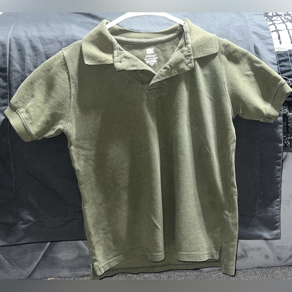 $1 GREEN POLO SHIRT. SIZE XS. $1 WITH ANY $10 ORDER OR MORE